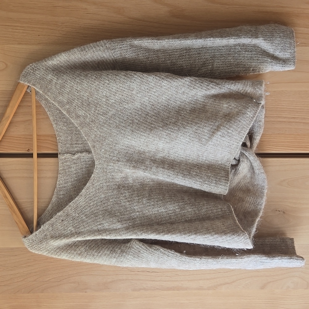 Sezane Zebulon Neutral Kid Mohair Blend Sweater, French Chic, Size Small - Picture 7 of 12